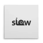 تابلو شاسی مربعی طرح تایپوگرافی کلمه Slow به شکل حلزون